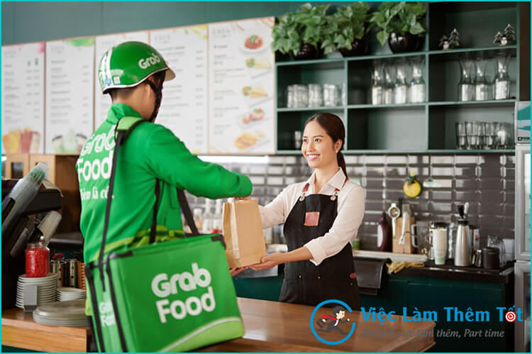 Làm shipper giao hàng mùa Tết nhu cầu rất cao